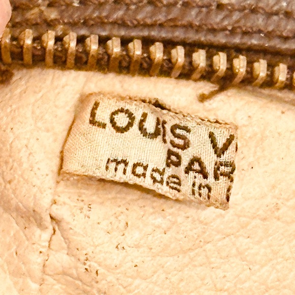 Louis Vuitton Brown Monogram Toiletry Bag - Picture 8 of 15